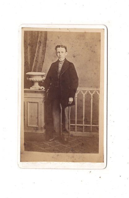 Fotografie Feiner Junge - unbekannter Ort 1860er