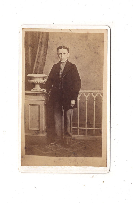 Fotografie Feiner Junge - unbekannter Ort 1860er