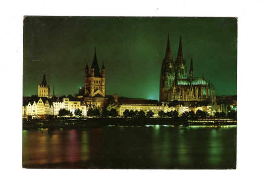 Ansichtskarte Köln am Rhein / Rheinpartie mit Dom bei Nacht / G1-58