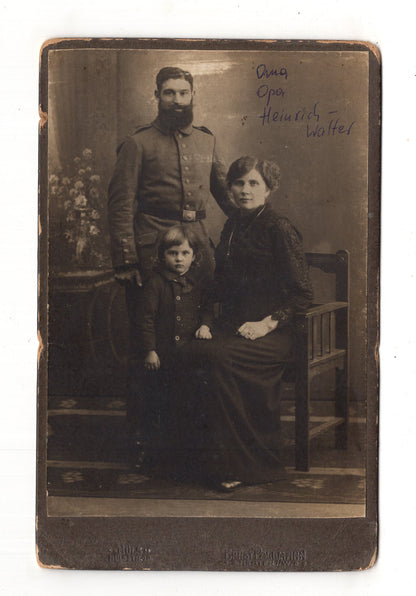 Fotografie Soldat mit Familie / benannt - Herten / Hüls (Krefeld) 1910er