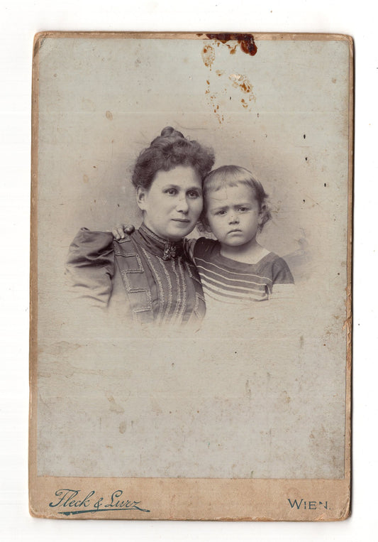 Fotografie Feine Dame mit kleinem Jungen - Wien um 1900