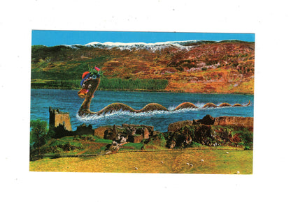 Ansichtskarte Loch Ness Monster at Castle Urquhart / Schottland / M1-68