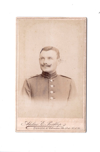 Fotografie Garde-Soldat / Soldatenportrait / benannt - Berlin 1902