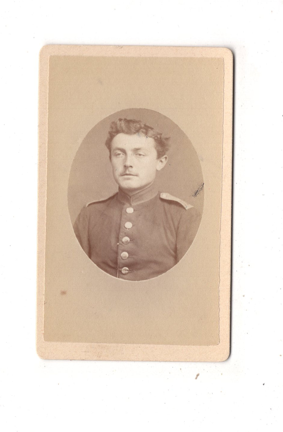 Fotografie Soldat - Freiburg im Breisgau um 1870 / CDV M1-05