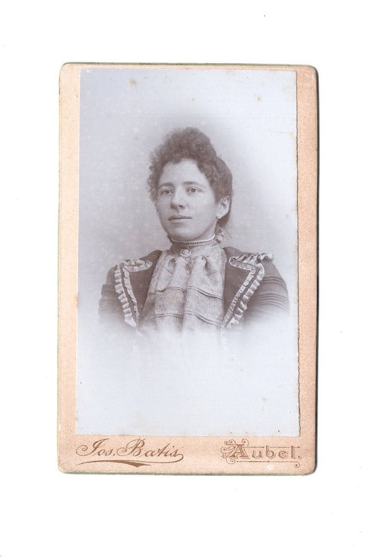 Fotografie Damenportrait - Aubel um 1900