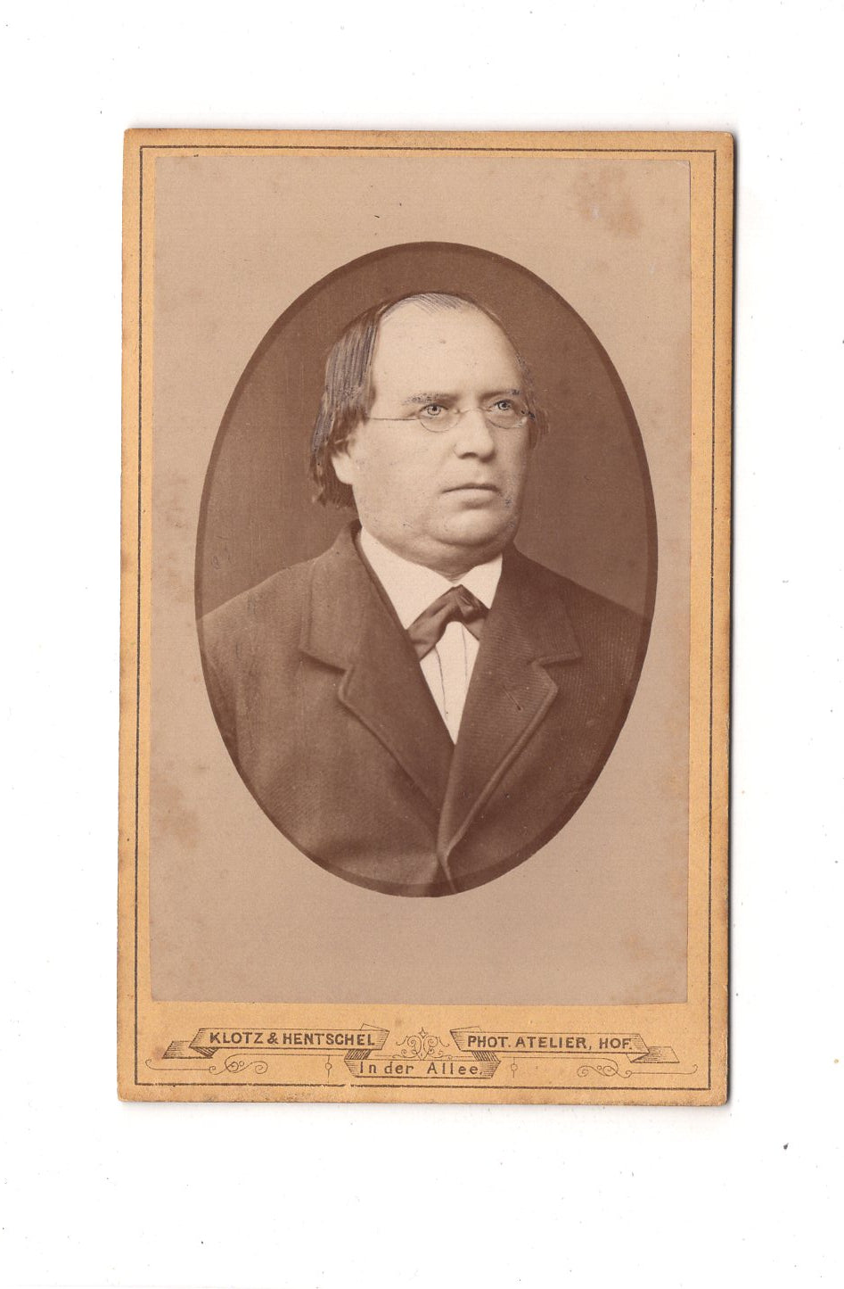 Fotografie Herrenportrait - Hof um 1880 / CDV C1-20