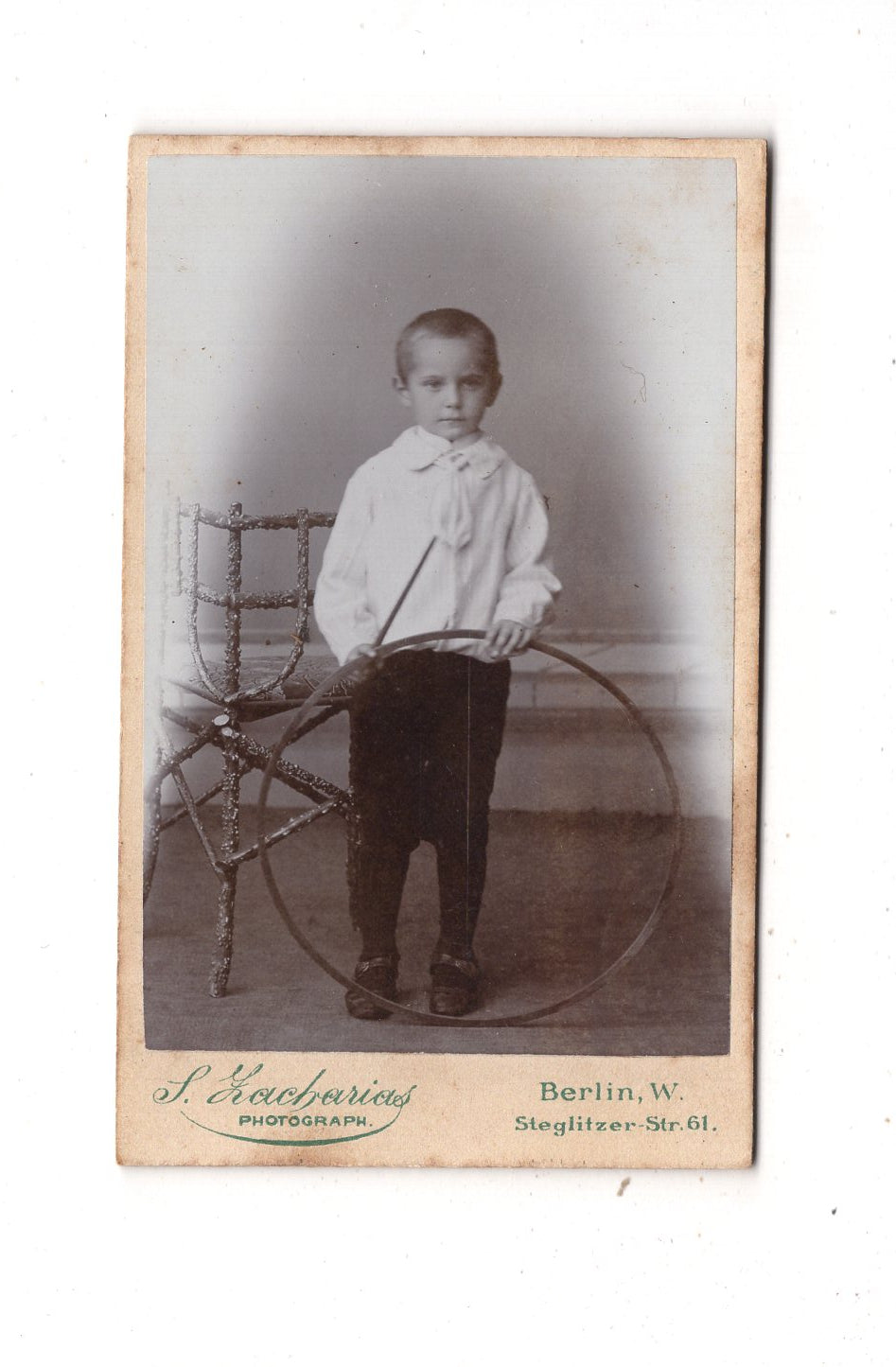 Fotografie Niedlicher kleiner Junge - Berlin 1890er / CDV M1-25