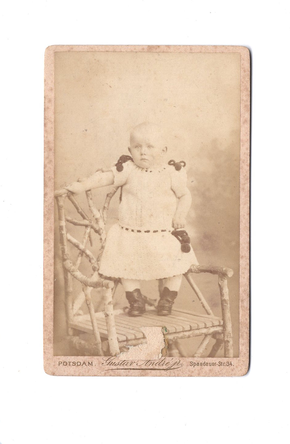 Fotografie Niedliches kleines Kind - Potsdam 1880er