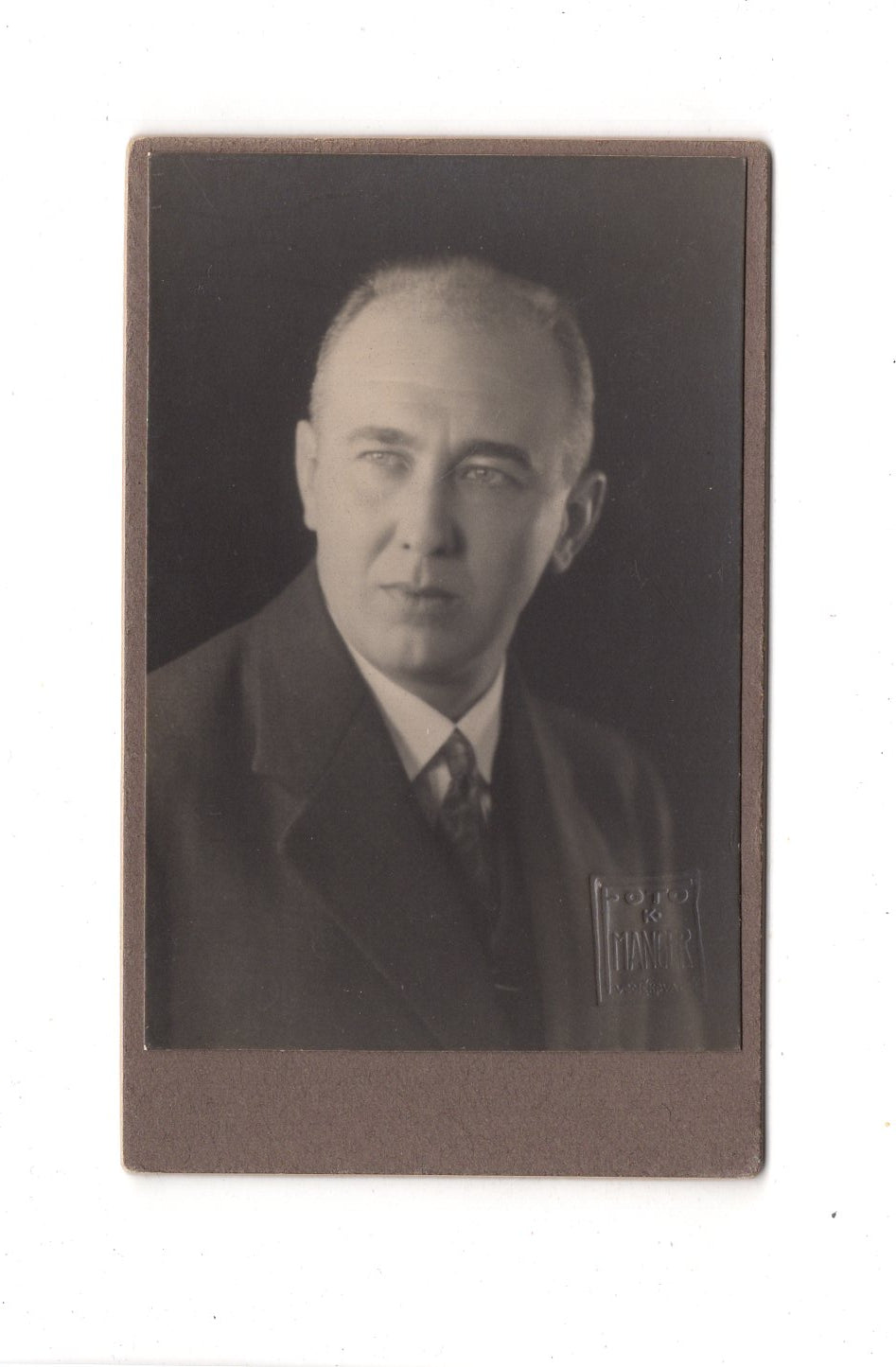 Fotografie Herrenportrait - unbekannter Ort 1920er / CDV C1-21