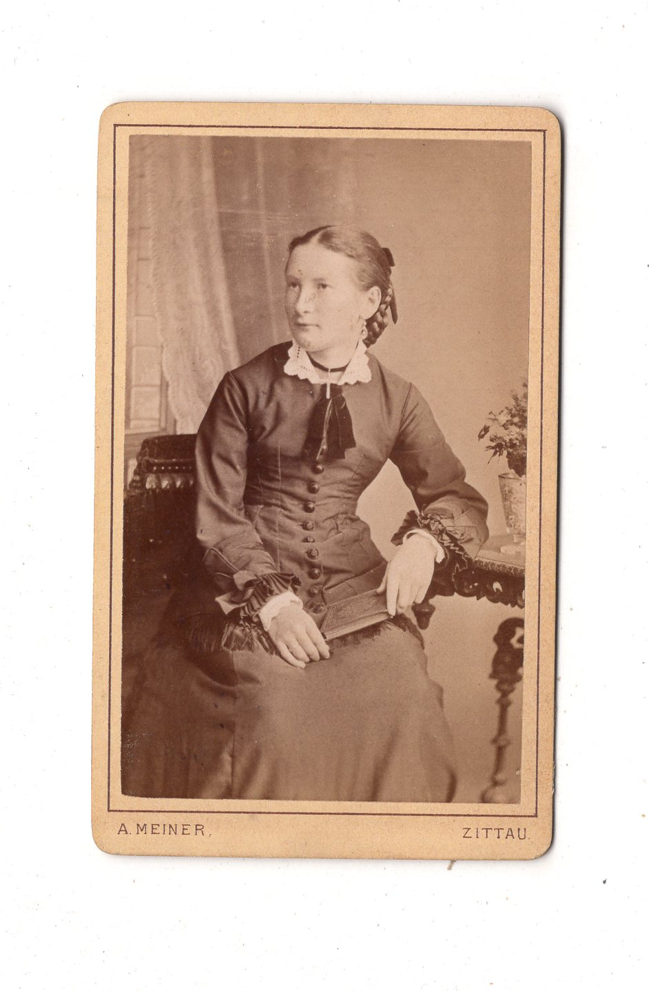 Fotografie Feine Dame - Zittau 1870er / CDV L1-24
