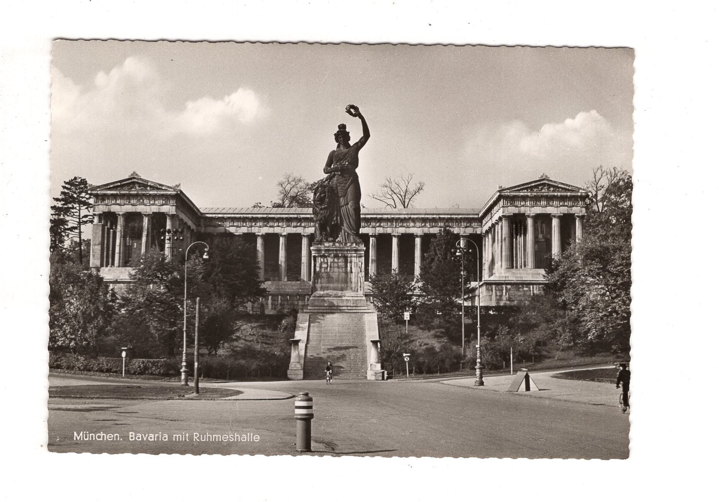 Ansichtskarte München / Bavaria mit Ruhmeshalle / I1-67