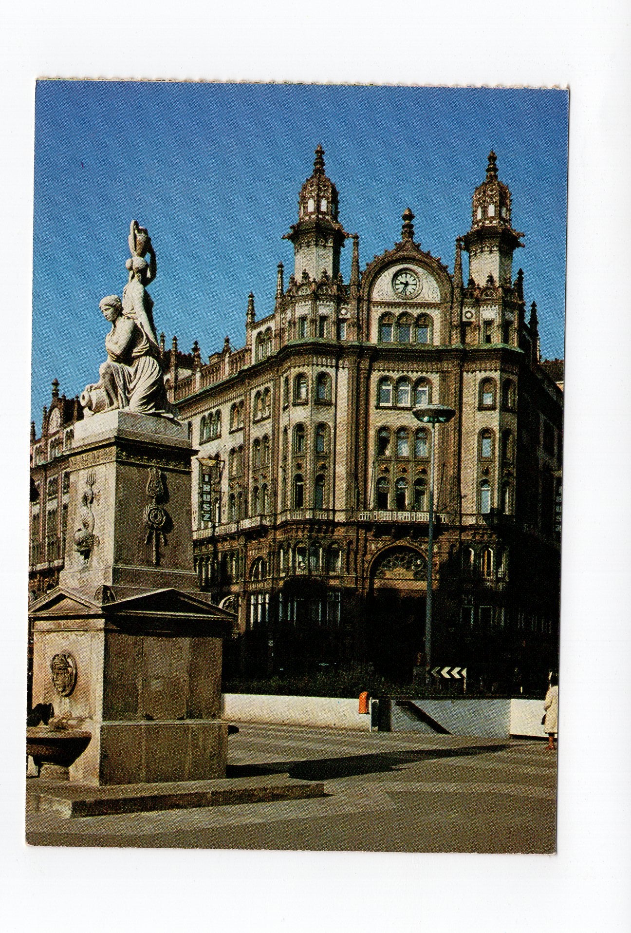 Ansichtskarte Budapest / Nereiden-Brunnen / Ungarn