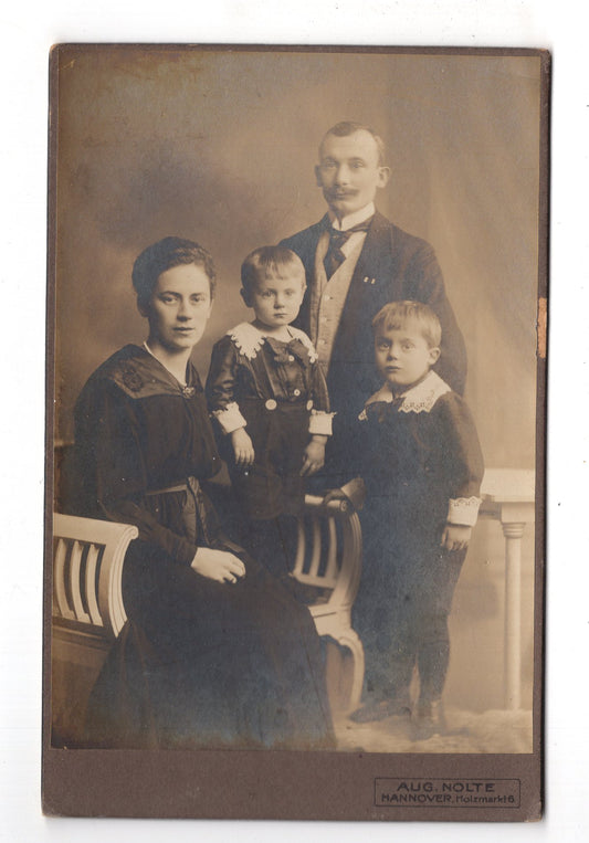 Fotografie Schönes Familienbild - Hannover 1910er / CAB U-20