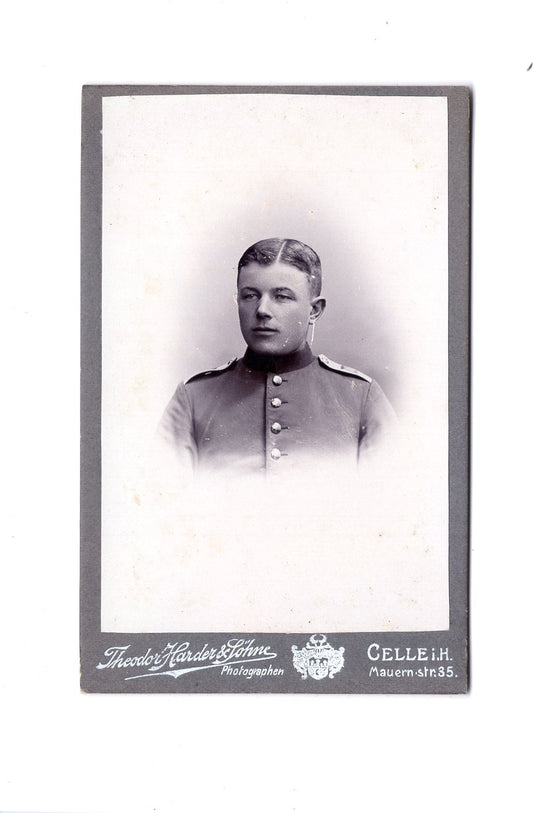 Fotografie Soldat / Soldatenportrait Regiment 77 - Celle 1900er