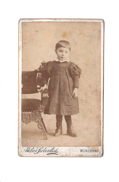 Fotografie Niedliches kleines Kind - Würzburg 1890er