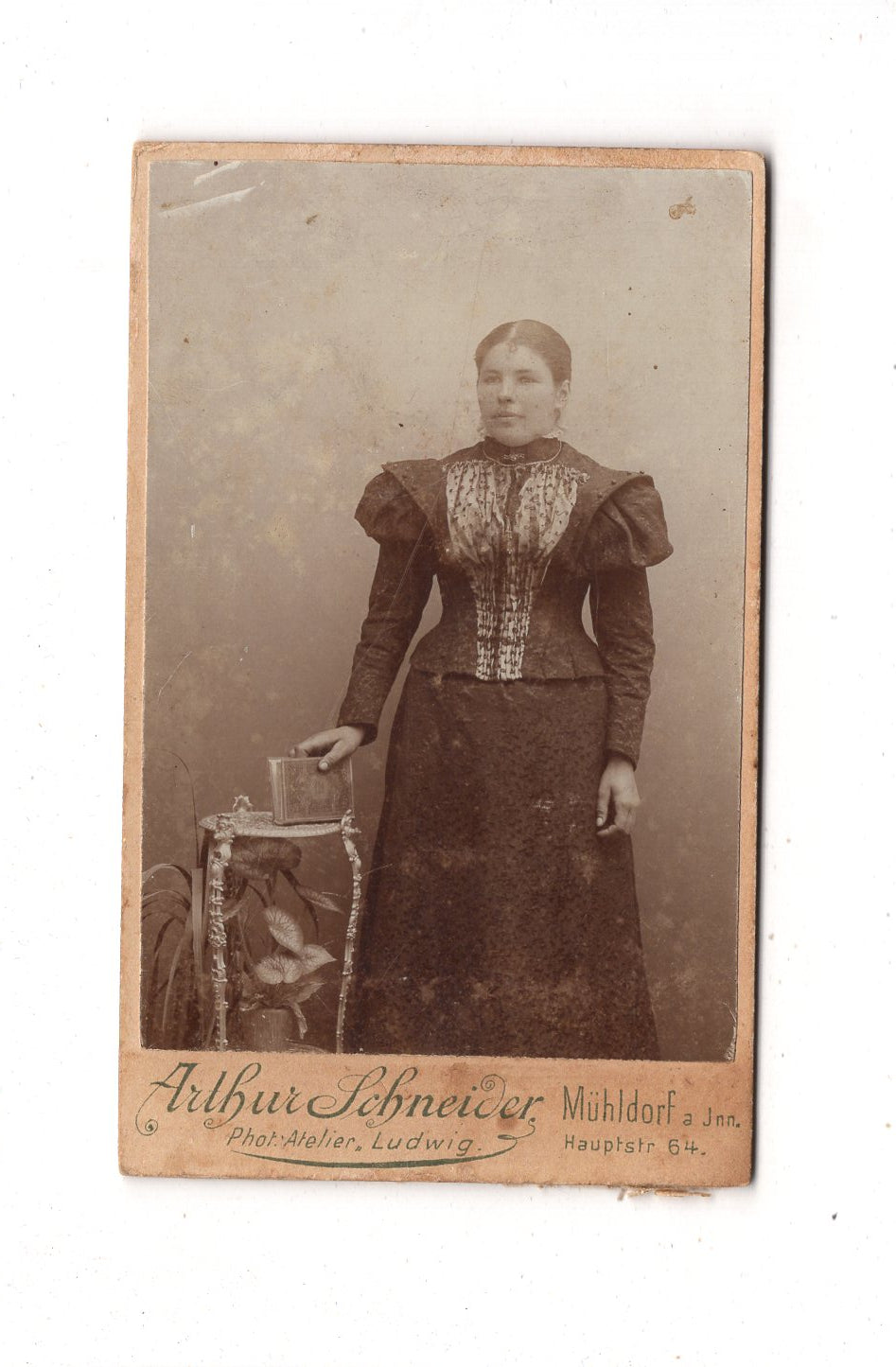 Fotografie Feine Dame - Mühldorf am Inn 1890er / CDV L1-24