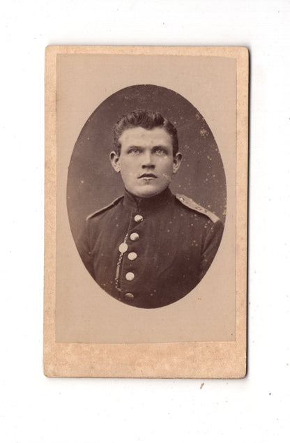 Fotografie Soldat - unbekannter Ort 1880er / CDV M1-06