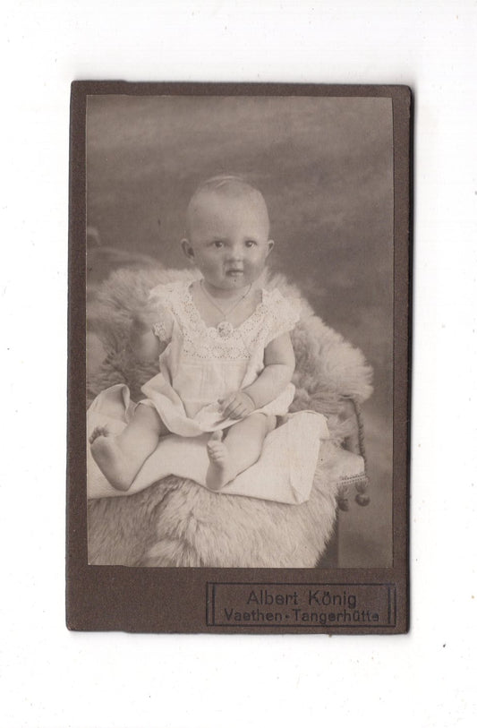 Fotografie Schönes Kinderbild / Baby - Vaethen-Tangerhütteum 1910 / CDV N1-09