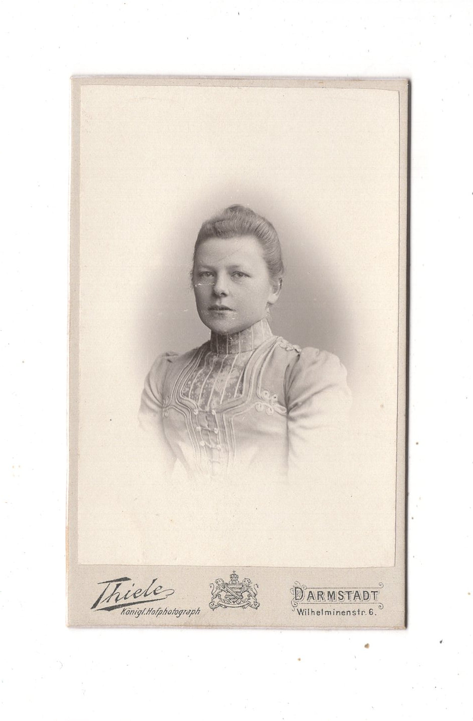 Fotografie Damenportrait - Darmstadt um 1900 / CDV N1-13