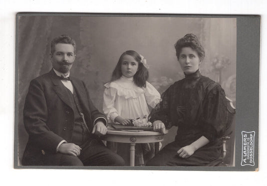 Fotografie Schönes Familienbild - Düsseldorf 1900er / CAB U-20