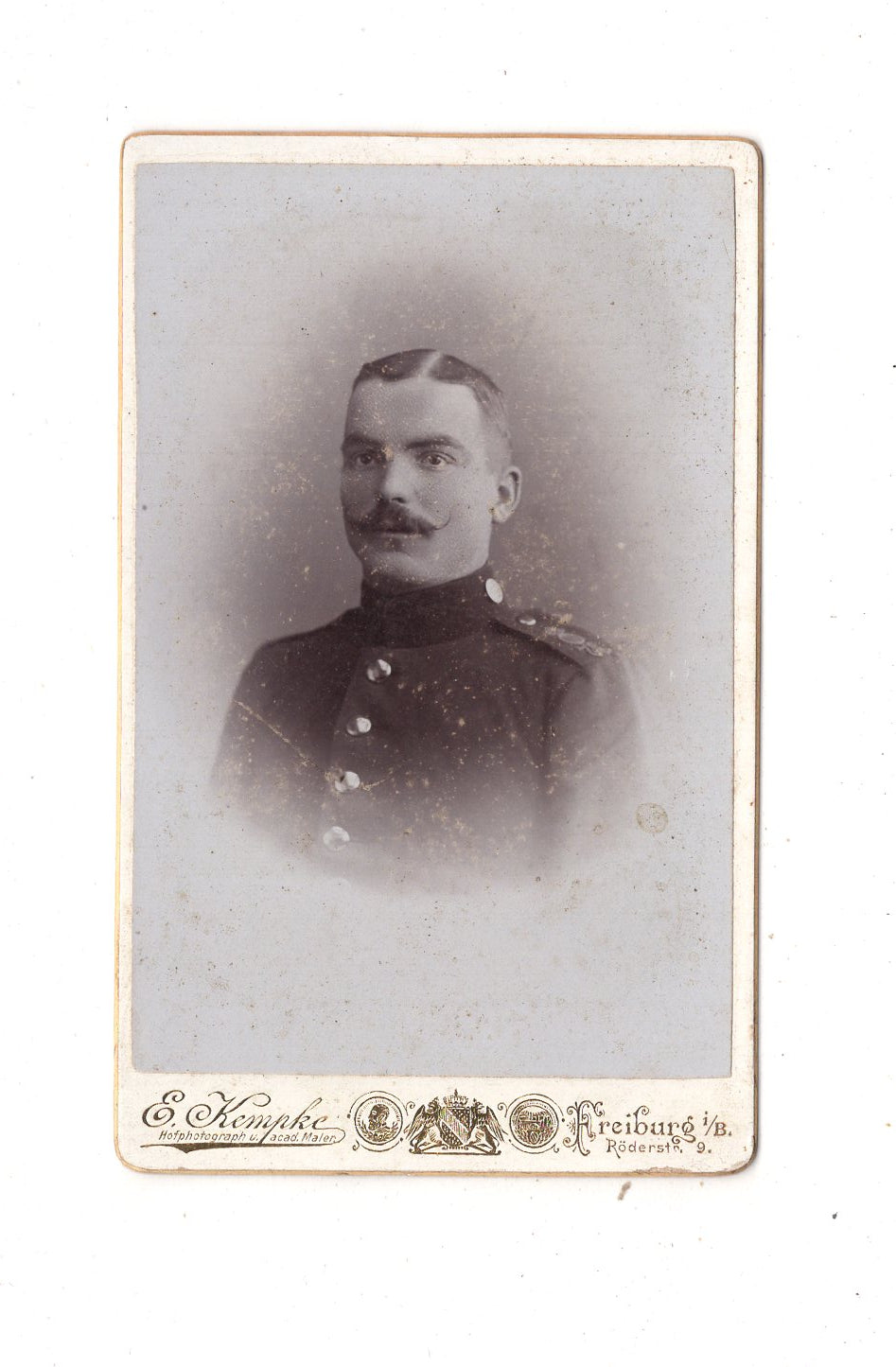 Fotografie Soldat - Freiburg im Breisgau um 1900 / CDV M1-06
