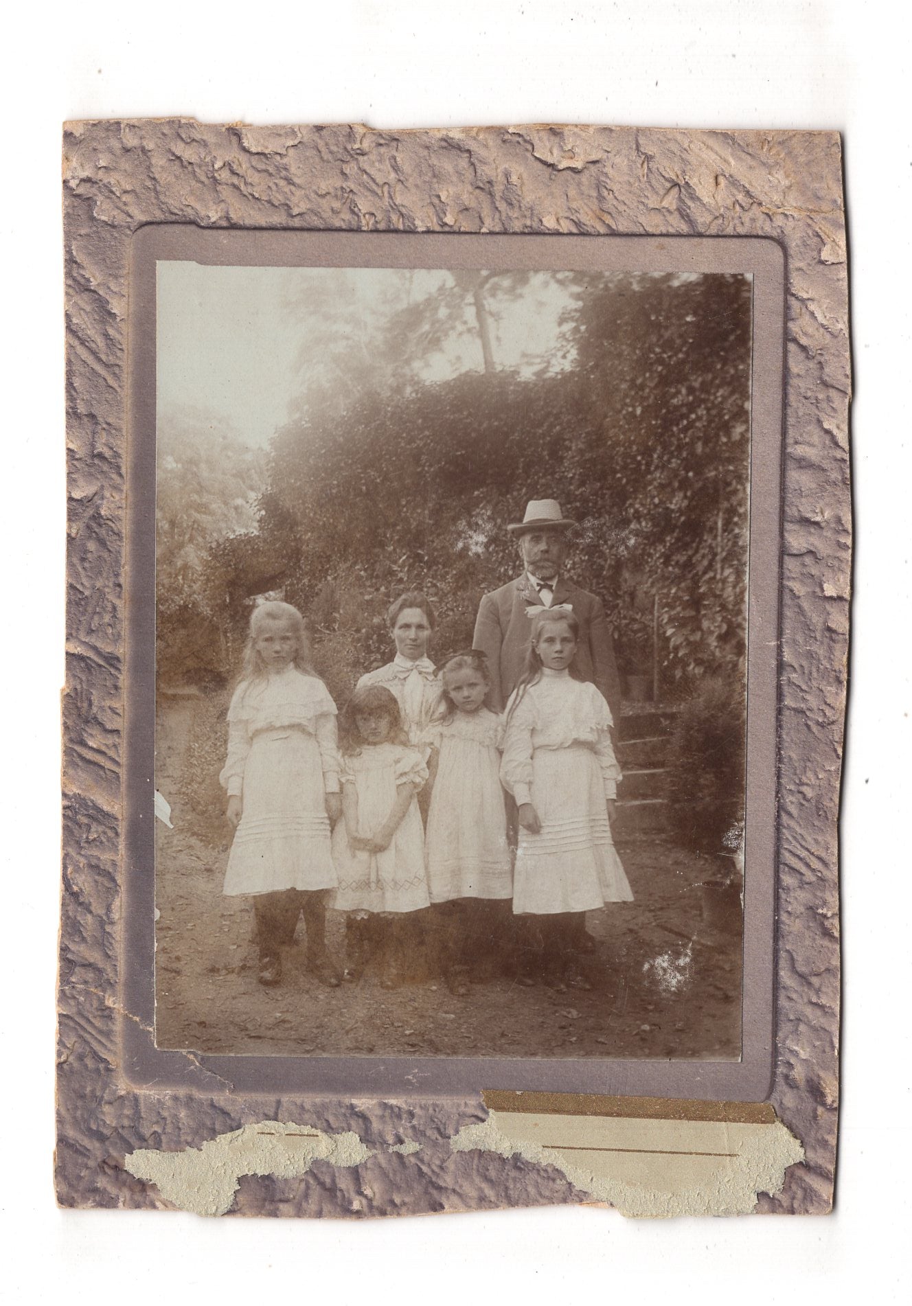 Fotografie Schönes Familienbild - unbekannter Ort um 1900 / CAB U-20
