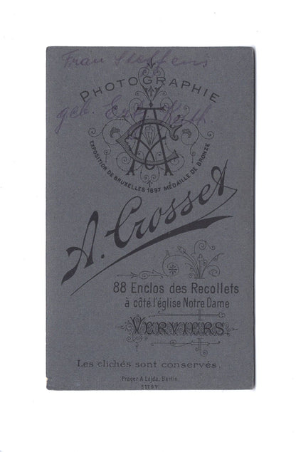 Fotografie Damenportrait / benannt - Verviers um 1900