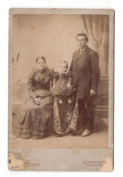 Fotografie Schönes Familienbild - Gardelegen 1880er / CAB U-20
