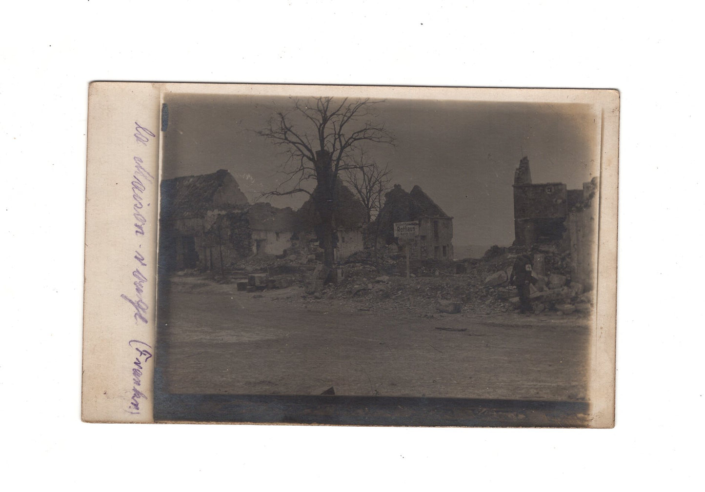 Ansichtskarte La Maison Rouge / Aisne / zerstörte Häuser