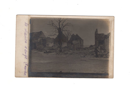 Ansichtskarte La Maison Rouge / Aisne / zerstörte Häuser