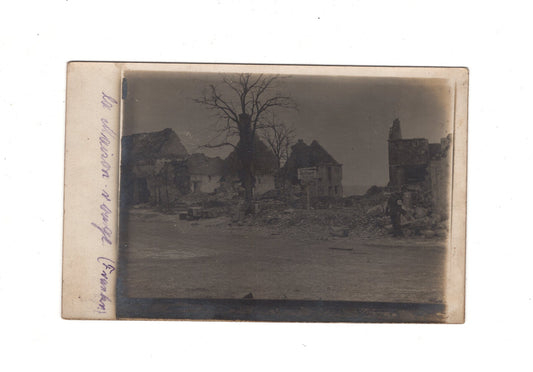 Ansichtskarte La Maison Rouge / Aisne / zerstörte Häuser