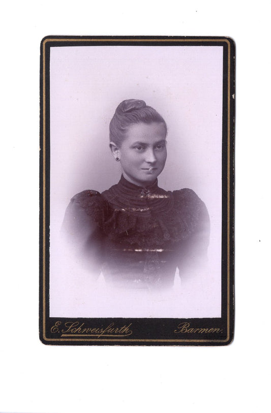 Fotografie Damenportrait - Barmen-Wupperfeld 1880er