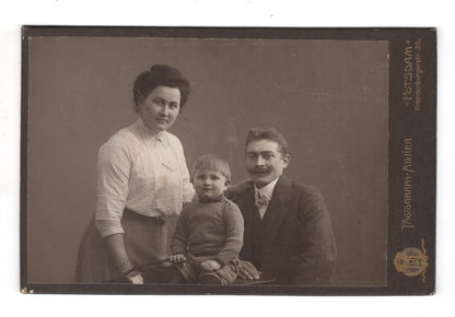 Fotografie Schönes Familienbild - Potsdam 1900er / CAB U-21