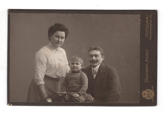 Fotografie Schönes Familienbild - Potsdam 1900er / CAB U-21