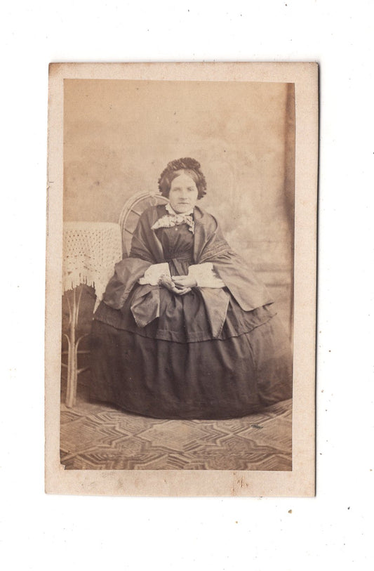 Fotografie Feine Dame - unbekannter Ort 1860er