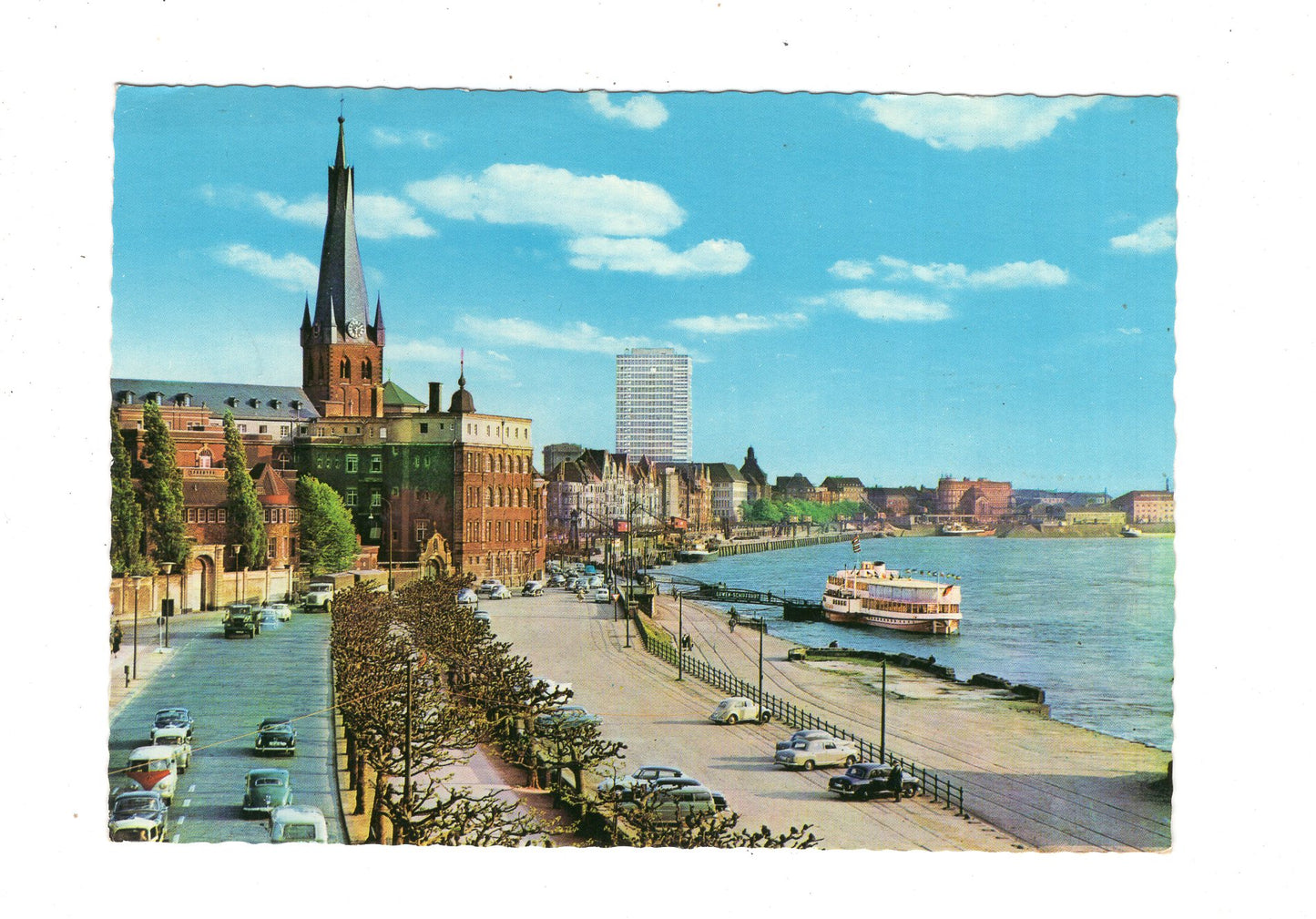 Ansichtskarte Düsseldorf am Rhein / Rheinufer / M1-64