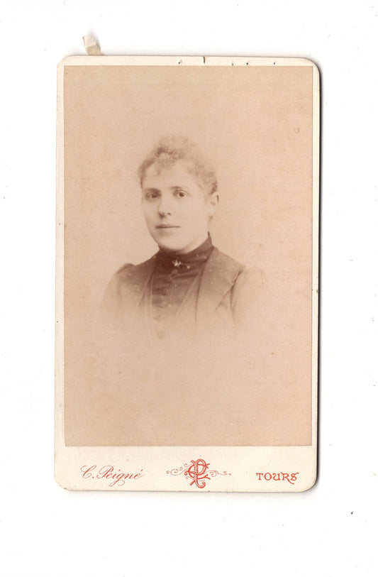 Fotografie Damenportrait - Tours um 1890 / CDV C1-04
