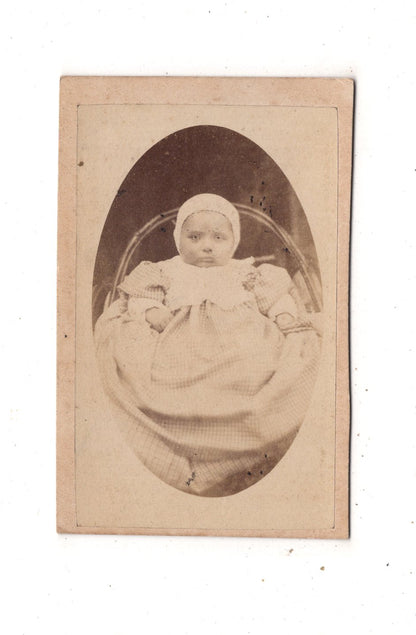 Fotografie Schönes Kinderbild / Baby - unbekannter Ort 1870er