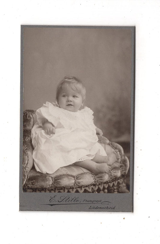Fotografie Schönes Kinderbild / Baby - Lüdenscheid 1900er