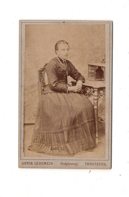 Fotografie Feine Dame - Trostberg um 1880 / CDV L1-25