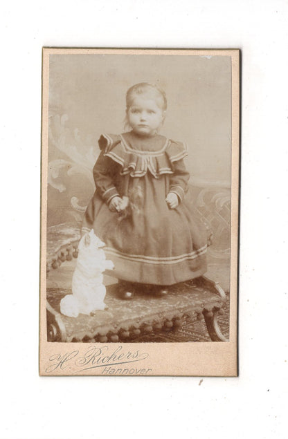 Fotografie Niedliches kleines Mädchen - Hannover 1890er / CDV M1-27