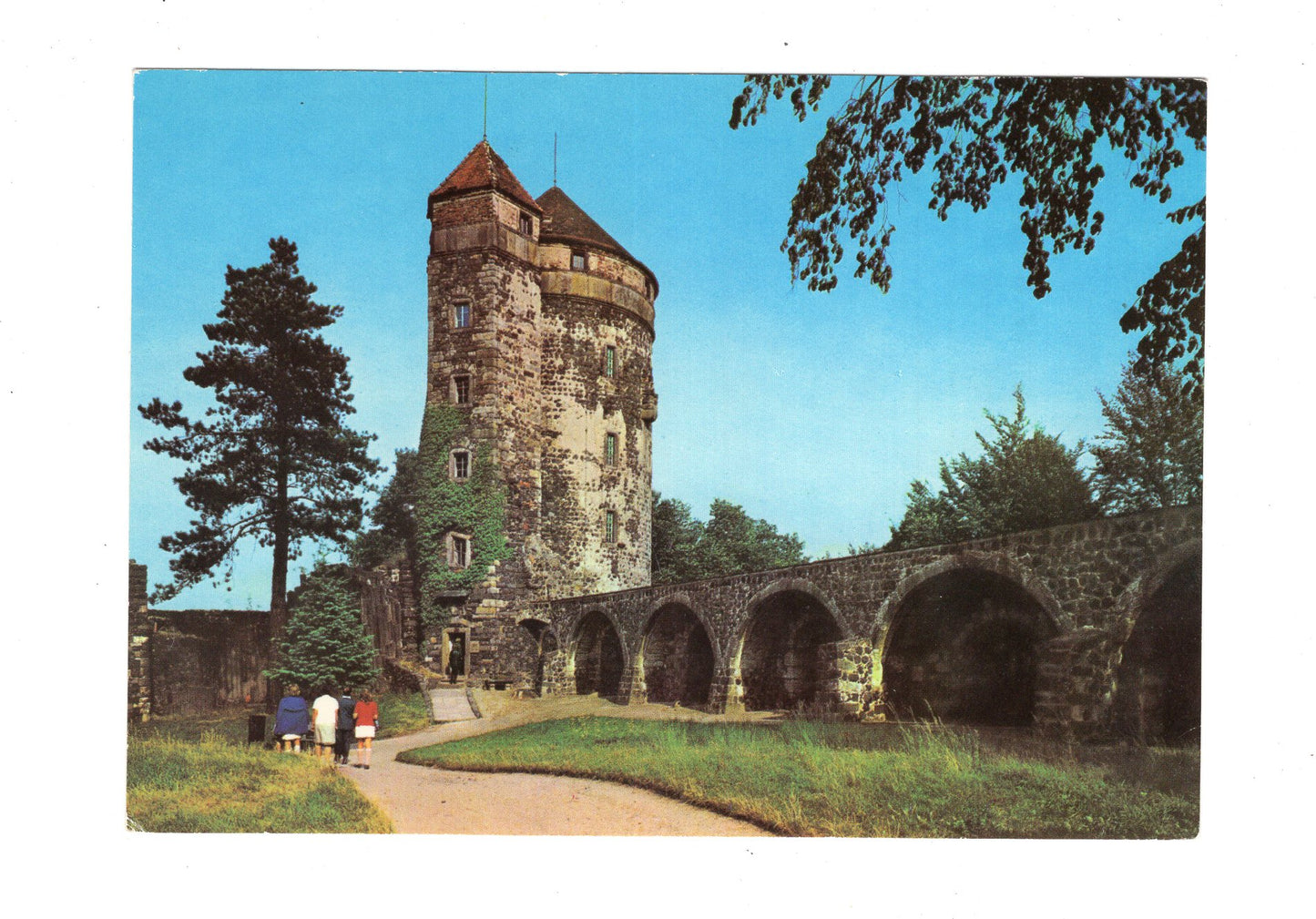 Ansichtskarte Stolpen / 3. Burghof / Johannisturm mit Wehrgang