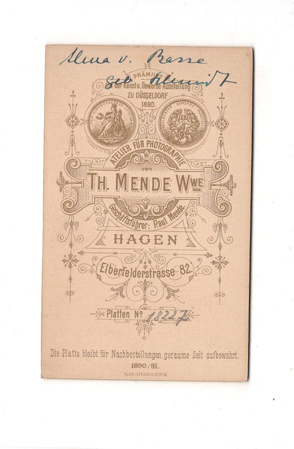 Fotografie Damenportrait / benannt - Hagen in Westfalen 1890/91 / CDV C1-04
