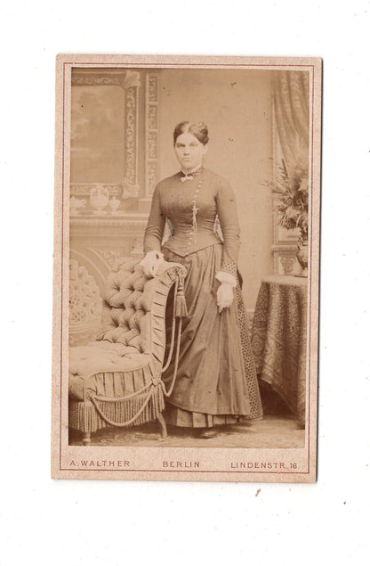 Fotografie Feine Dame - Berlin um 1880 / CDV L1-25