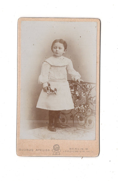 Fotografie Niedliches kleines Mädchen - Berlin 1890er / CDV M1-27