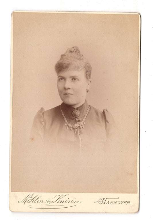 Fotografie Feine Dame - Hannover um 1890 / CAB W-25