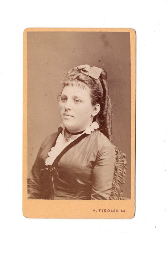 Fotografie Damenportrait - Prag 1870er / CDV C1-04