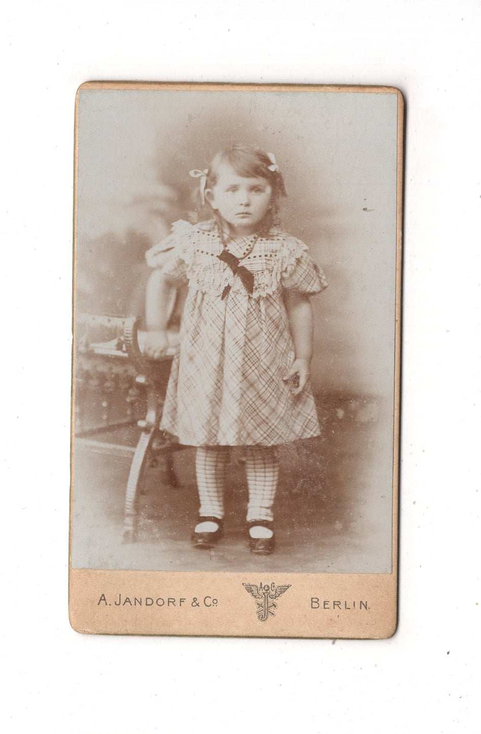 Fotografie Niedliches kleines Mädchen - Berlin 1890er / CDV M1-27