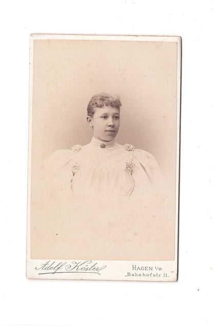 Fotografie Damenportrait / benannt - Hagen in Westfalen 1890er / CDV C1-04
