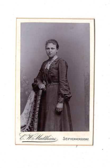 Fotografie Feine Dame - Seifhennersdorf um 1900 / CDV L1-25